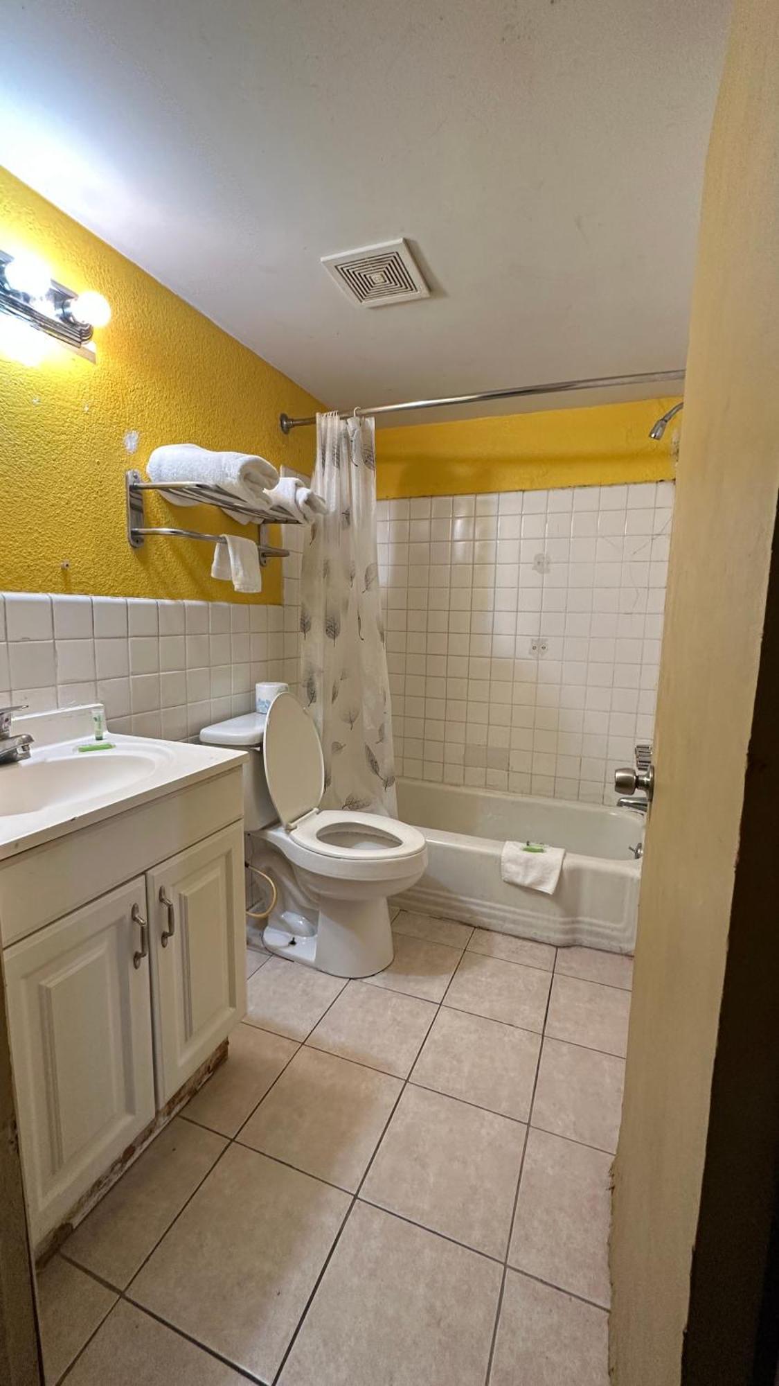 Hotel B'more Baltimore